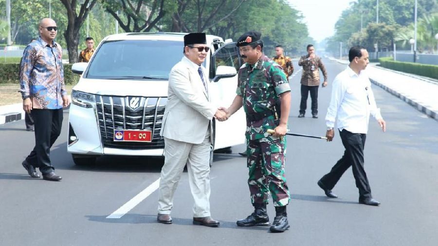 Prabowo melakukan kunjungan ke Mabes TNI untuk mengecek seluruh program dan kekuatan alutsista yang ada.