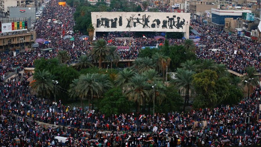 Aksi protes menyeruak di Irak. Masyarakat tidak puas dengan pemerintahan dan reformasi kebijakan yang dilakukan.