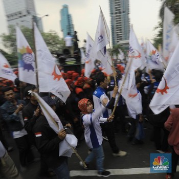 Buruh 'Serbu' Kemenaker, Minta UMP Rp 4,6 Juta Hingga BPJS
