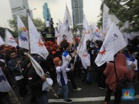 Buruh 'Serbu' Kemenaker, Minta UMP Rp 4,6 Juta Hingga BPJS