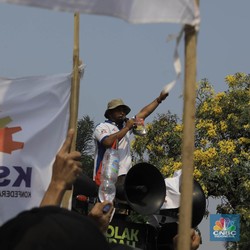 Jokowi Mau Rombak Sistem Upah, Kerja Dibayar Per Jam Mau?