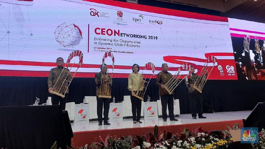Menteri Keuangan RI Sri Mulyani Indrawati menegaskan permintaan domestik harus terus dijaga dan diperkuat.