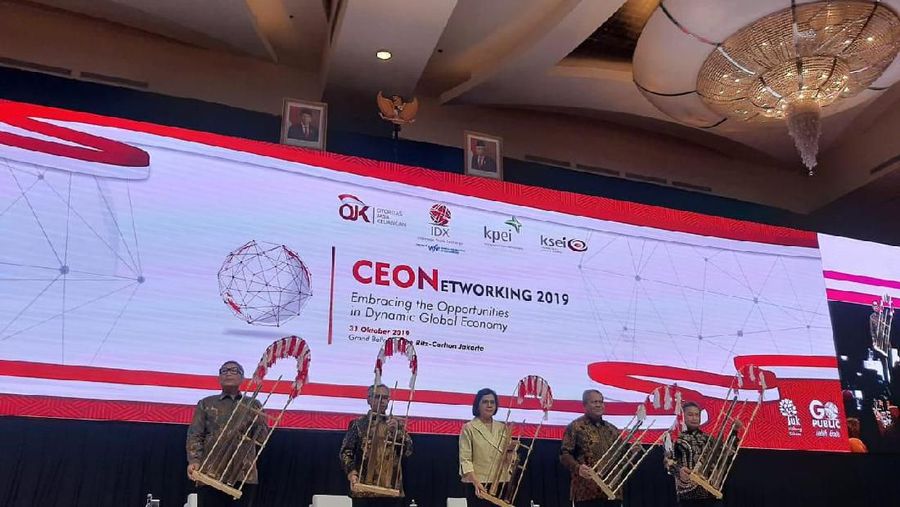 Otoritas Jasa Keuangan (OJK) masih optimistis dengan target pertumbuhan penyaluran kredit sepanjang tahun ini bisa mencapai 12%.