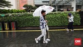 Hingga Oktober 2019 sebagian wilayah di Indonesia masih mengalami suhu panas akibat kemarau. BMKG menyatakan musim hujan memang mundur dari waktu normal, puncak musim hujan diperkirakan jatuh pada Januari-Februari 2020. (CNN Indonesia/ Safir Makki)
