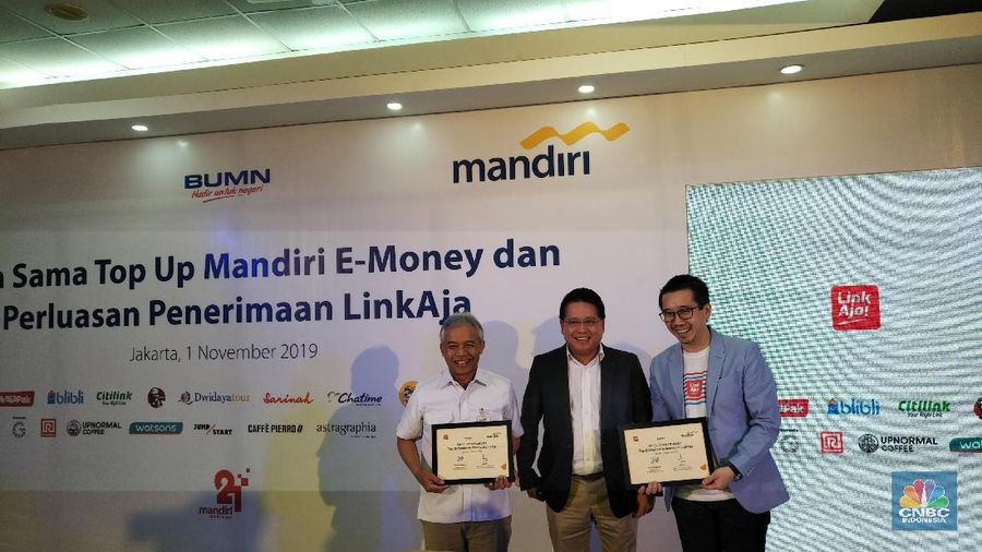 Pemilik e-money kini bisa melakukan isi ulang melalui aplikasi LinkAja.