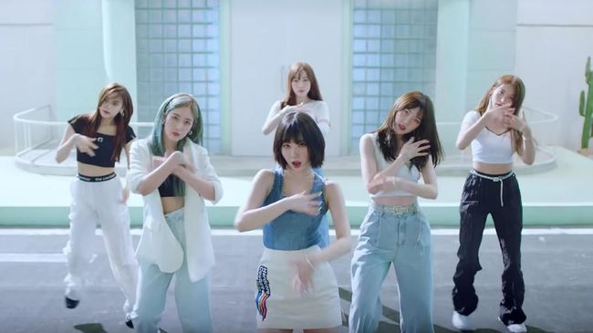 GFriend, 'Saudara Tiri' BTS yang Sukses Berkat Hujan