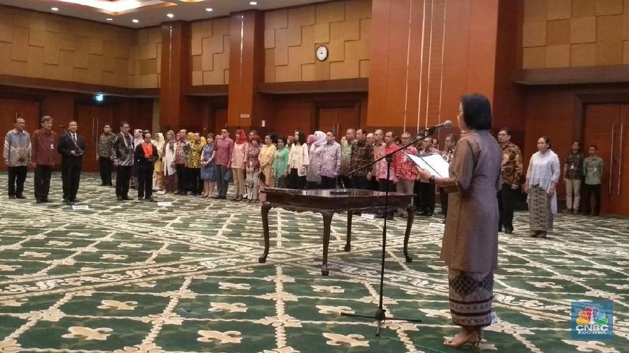 Menteri Keuangan Sri Mulyani baru saja melantik Dirjen Pajak Kementerian Keuangan yang baru, Suryo Utomo.