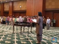 Sri Mulyani ke Bos Pajak Suryo Utomo: Penerimaan Berat!