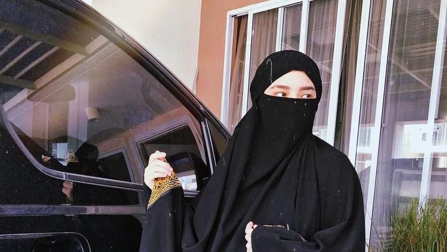 inara rusli istri virgoun