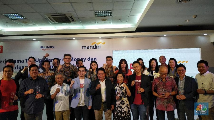PT Bank Mandiri Tbk (BMRI) menargetkan nilai transaksi uang elektronik atau e-money mencapai Rp 13 triliun hingga akhir 2019.