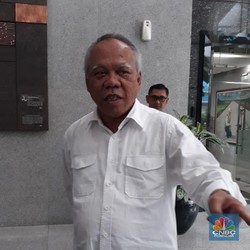 'Pelit' Naikkan Tarif Tol, Menteri Basuki Ngaku Langgar UU