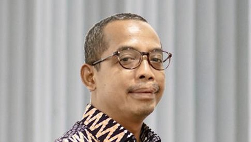 Suryo menggantikan Robert Pakpahan yang memasuki masa pensiun. Selain Suryo, turut dilantik sejumlah pejabat eselon di lingkungan Kemenkeu.