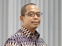 Buka-bukaan Dirjen Pajak Soal Memajaki Netflix & Spotify Cs