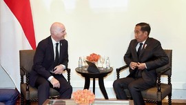 Jokowi Bertemu Presiden FIFA Bahas Piala Dunia U-20 2021