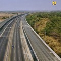 Maaf! Tol Layang Cikampek Hanya untuk Mobil Pribadi