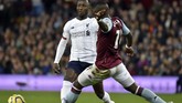 Perubahan susunan pemain di atas lapangan belum bisa mengubah kedudukan hingga menit ke-80. Liverpool masih tertinggal. (AP Photo/Rui Vieira)