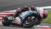 Pebalap Petronas Yamaha Fabio Quartararo memulai lomba dari posisi paling depan tetapi gagal berbicara banyak dan hanya finis ketujuh di MotoGP Malaysia 2019. (Photo by Mohd RASFAN / AFP)