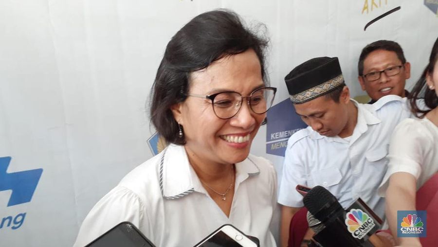 Menteri Keuangan Uni Emirat Arab (UEA) Obaid Humaid Al Tayer bertemu dengan Menteri Keuangan Sri Mulyani dan delegasi RI, di Dubai.