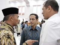 Nadiem Makarim Gercep, Beri Tunjangan Guru yang Kebanjiran
