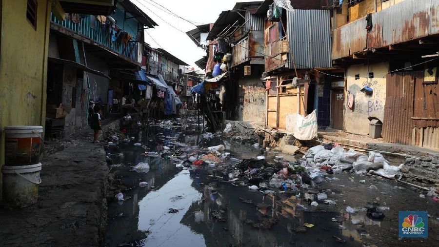 Melihat potret pemukiman Jati Bunder Kebon Melati yang kumuh.