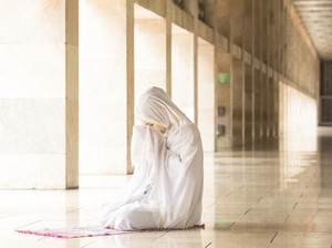 Sholawat al-Fatih: Sejarah, Lafaz dan Keutamaannya