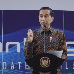 Jokowi: Produksi Minyak Turun, Kilang Mandek, Doyannya Impor