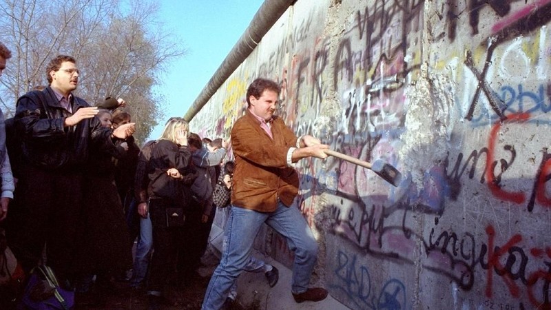 Tembok Berlin yang runtuh 30 tahun lalu pernah menjadi pemisah dari negara Jerman setelah Perang Dunia II.