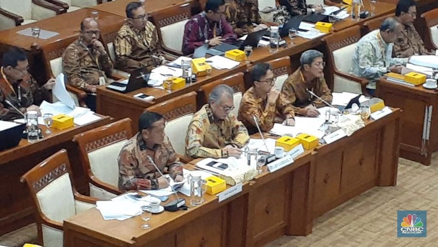saat ini saat ini suku bunga perbankan dalam tren penurunan.