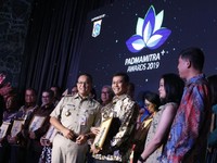 Giat Kampanye Nabung Sampah, BNI Raih Padmamitra+ Award 2019
