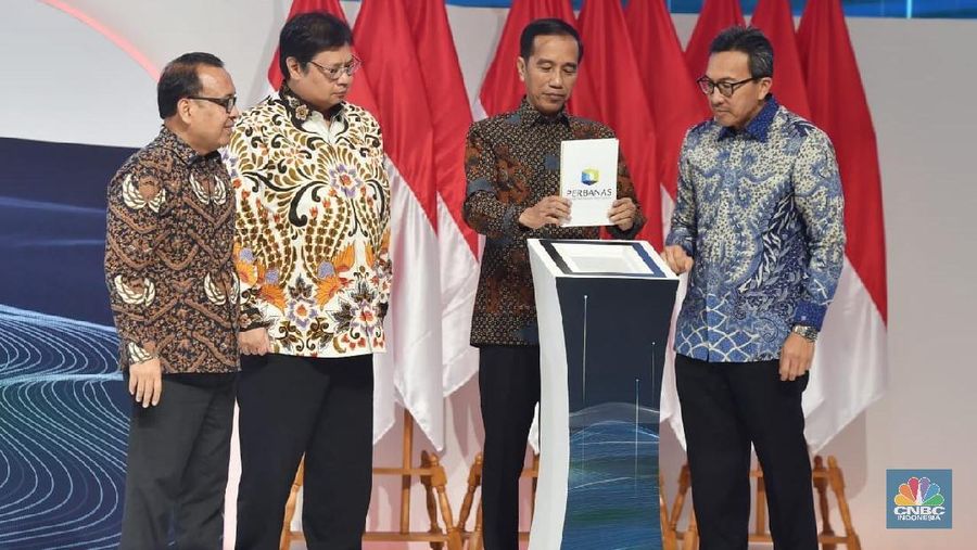 Presiden Joko Widodo meminta perbankan untuk tidak hanya menyalurkan kredit pada perusahaan-perusahaan besar saja. Lalu apa kata para bankir?