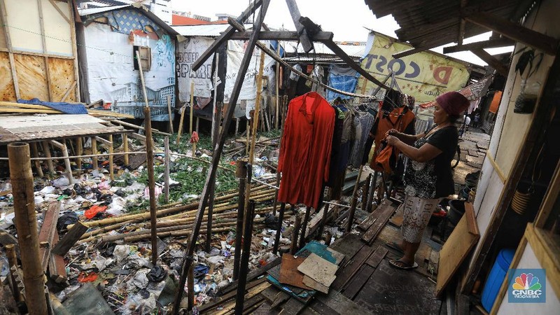 Sebagian besar merupakan pendatang dari luar Jakarta.