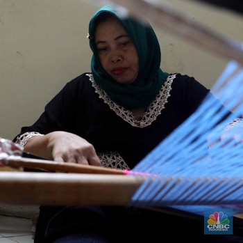 Melihat Semangat Pengrajin Tenun Betawi di Rusun Jatinegara