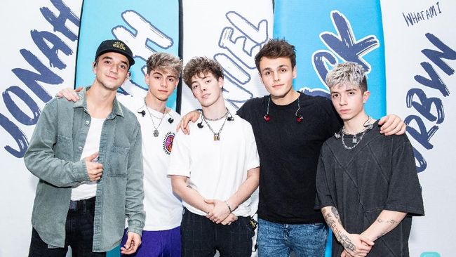 Boyband AS Why Don't We Konser di Jakarta 21 November