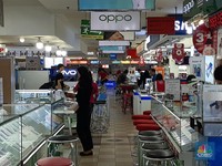 Jangan Kaget! Rupiah Keok, Beli Barang Ini Jadi Lebih Mahal