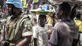 Masyarakat Mopti kini hidup di dalam bayang-bayang konflik dan kriminalitas yang telah menewaskan ribuan orang. (Photo by Marco LONGARI / AFP)