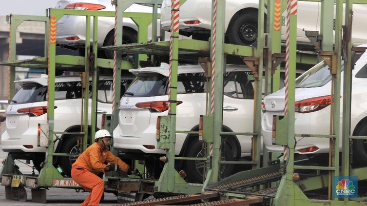 Penjualan Mobil Lesu, Pengusaha Akui Ada Masalah Daya Beli Pengusaha mengaku ada persoalan daya beli di tengah penjualan mobil yang lesu.