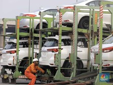 Penjualan Mobil Anjlok 90%, Ini Ternyata Pemicu Utamanya