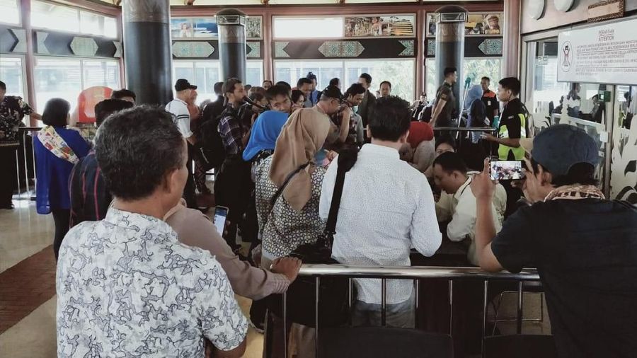 Dengan kata lain, sebanyak 17,7 juta orang sudah tidak lagi menggunakan pesawat terbang pada tahun lalu.
