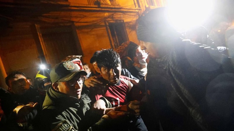 Demonstrasi kembali terjadi di La Paz, Bolivia dan berlangsung ricuh.