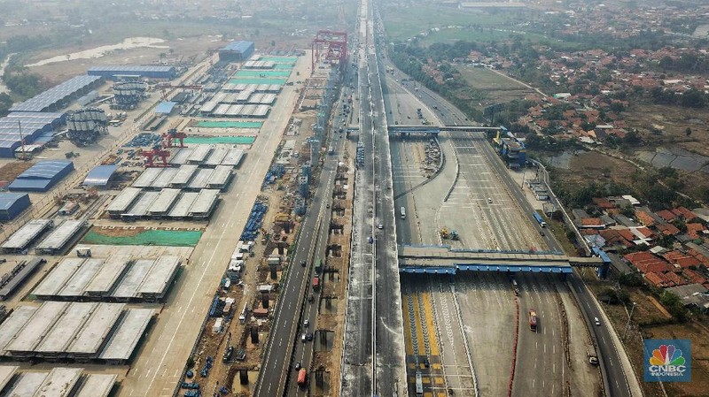 Rencannya Presiden Joko Widodo akan meresmikan jalan Tol Jakarta-Cikampek (Japek) II Elevated itu besok, Kamis (12/12/2019).