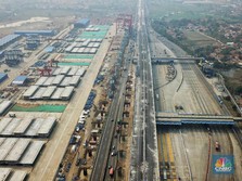 Volume Padat Kendaraan Picu Tol Layang Japek Ditutup 1,5 Jam