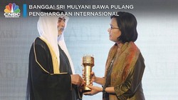 Bangga! Sri Mulyani Bawa Pulang Penghargaan Internasional