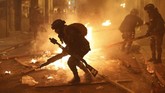 Morales dalam cuitannya Kamis (7/11) mengecam aksi serangan terhadap Arce. Ia menyebut tindakan mengekspresikan diri itu sebagai tindakan kejam dan merendahkan wanita. (AP Photo/Juan Karita)