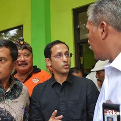 Nadiem Menggebrak: Setop UN & Tanggapi Gaji Guru Rp 300.000