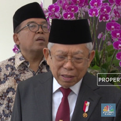 Gunakan Jas Hitam, Wapres Maruf Amin Tiba di Gedung DPR