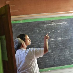 Menteri Nadiem: Kita Hidup di Dua Dunia!
