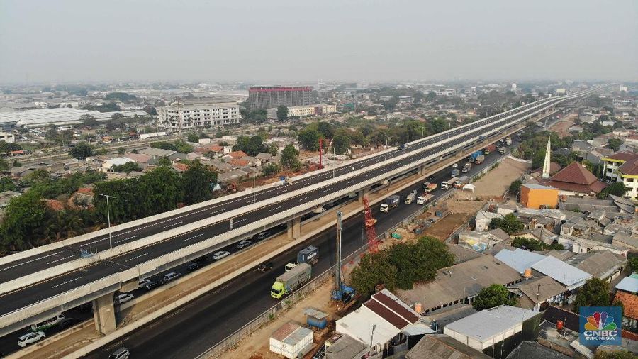 Proyek di kawasan Jalan Tol-Cikampek merupakan Jalan Tol Layang Jakarta-Cikampek (elevated), LRT Jabodebek dan Kereta Cepat Jakarta-Bandung.