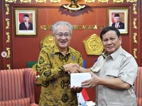 Menhan Prabowo Terima Kunjungan Dubes Jepang Hingga Inggris