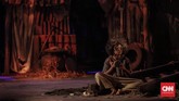 Produksi ke-157 Teater Koma, 'J.J Sampah-Sampah Kota' dipentaskan mulai Kamis (7/11) hingga 17 November di Graha Bhakti Budaya, Taman Ismail Marzuki Jakarta. (CNN Indonesia/Bisma Septalisma)