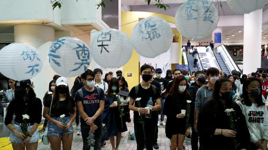 Hong Kong berduka atas kematian seorang mahasiswa dalam demo antipemerintah China